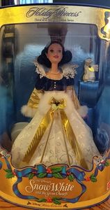 Barbie (Holiday Princess Snow White)